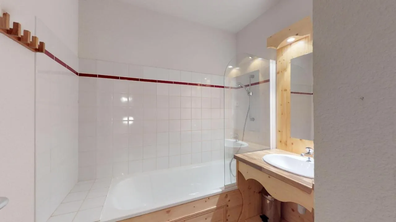 La Grive Famille & Montagne Studios 4Pers By Alpvision Residences Chamrousse 0*,  France